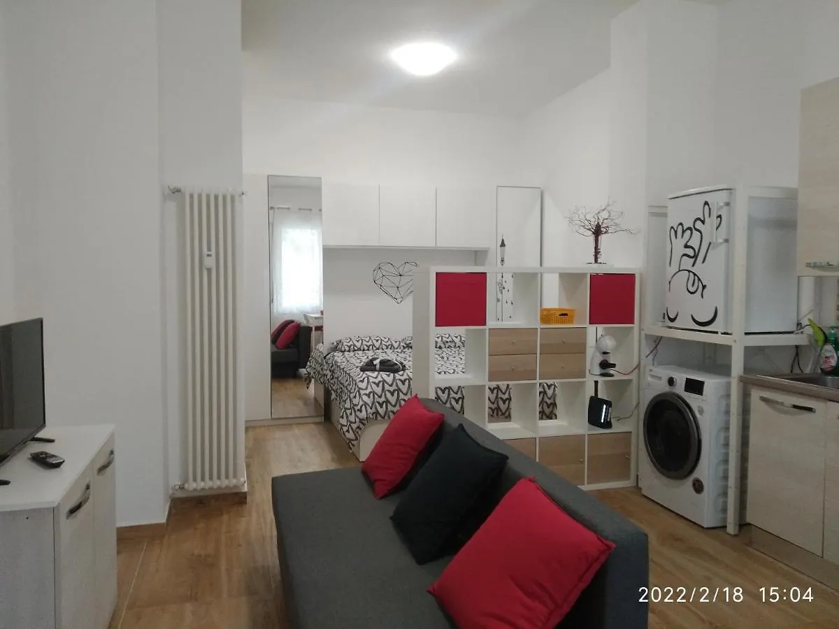 Poema Apartment カザレッキオ・ディ・レーノ 0*,  イタリア
